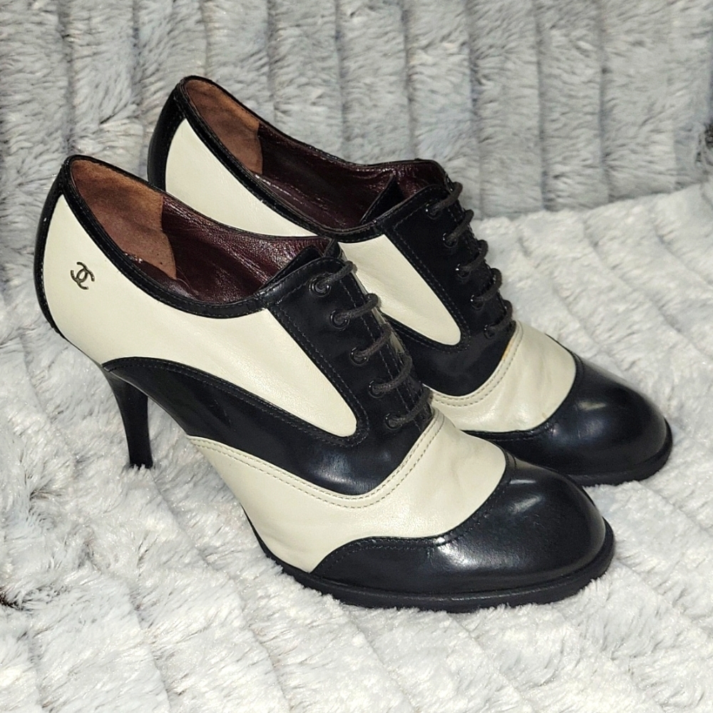 CHANEL Oxford Lace-up Heels
